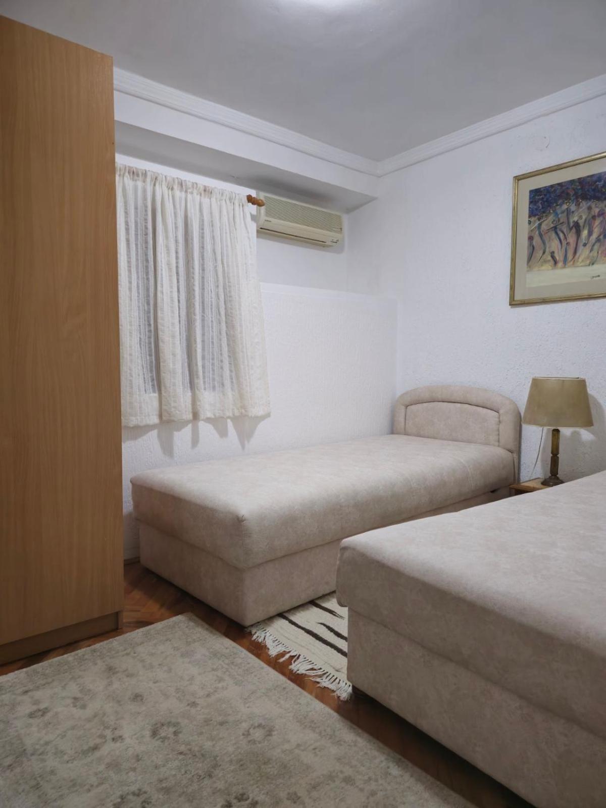 Old House Kontic Apartment Niksic Ngoại thất bức ảnh